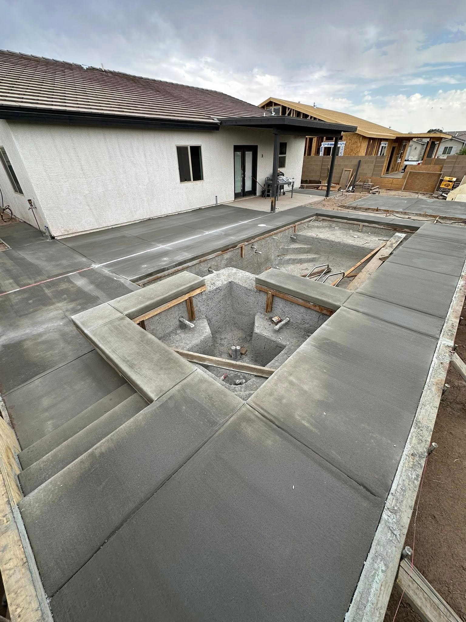 503361688_1211678544075542_8103206278808100374_n